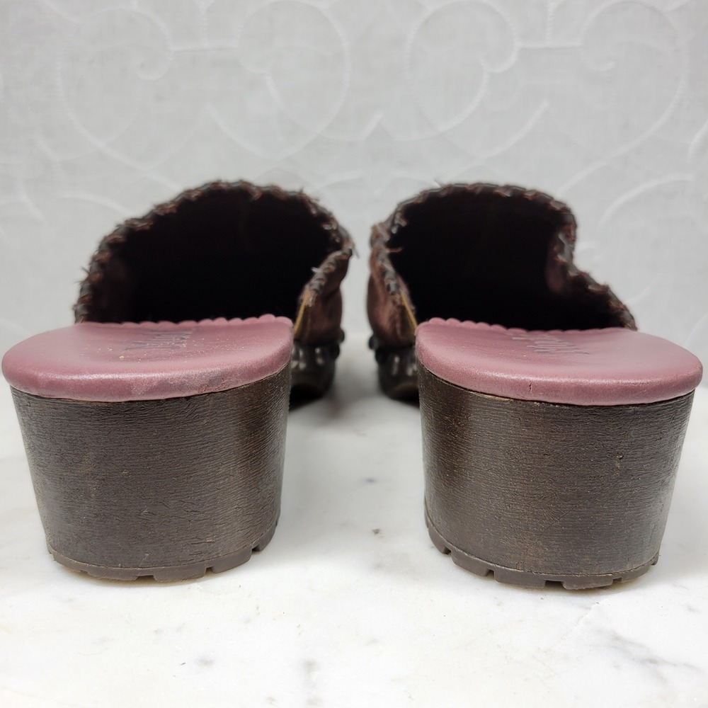 VTG Mudd Embroidered Mules Womens 9 Brown Floral Rivets Wooden Platform Y2K - Picture 6 of 14